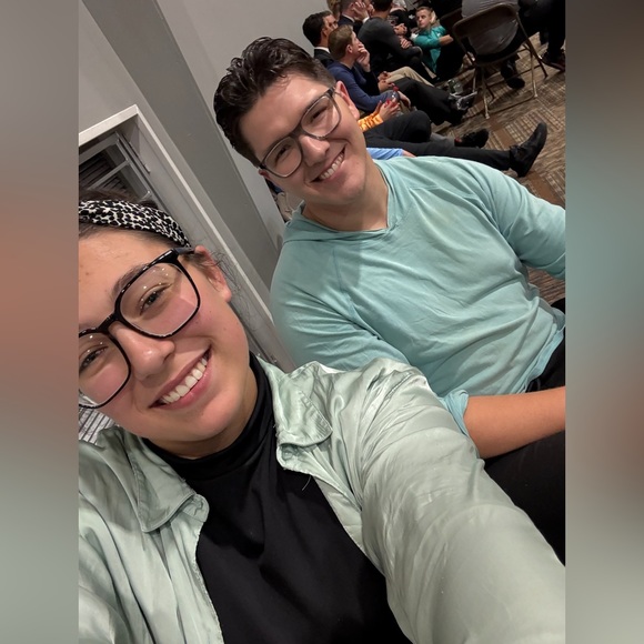 Meet your Posher, Madison - Picture 15 of 16